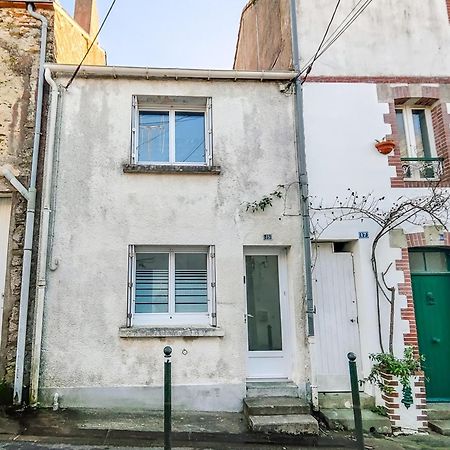 Agreable Maison Renovee En Hyper Centre Avec Patio Pornic Exteriér fotografie