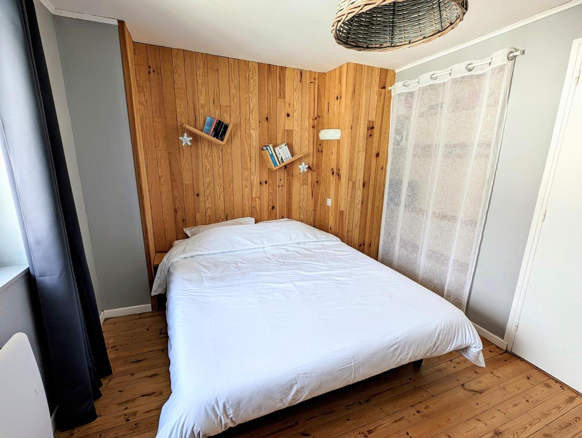 Agreable Maison Renovee En Hyper Centre Avec Patio Pornic Exteriér fotografie